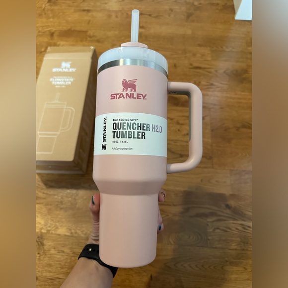 NEW IN BOX Stanley Quencher H2.O Flowstate Tumbler 40oz Pink Dusk - Picture 4 of 11